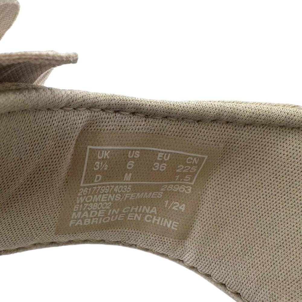 Clarks Cloudsteppers Washable Thong Sandals Drift Flora Sz 6 Stone Taupe Flower - Picture 7 of 12